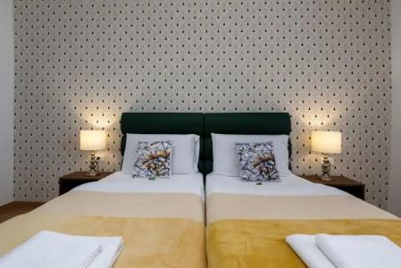 Aurora Rooms - 1
