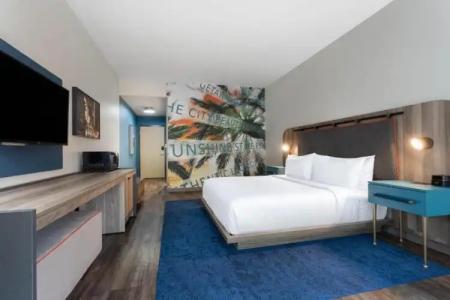 Tryp by Wyndham Orlando - 50