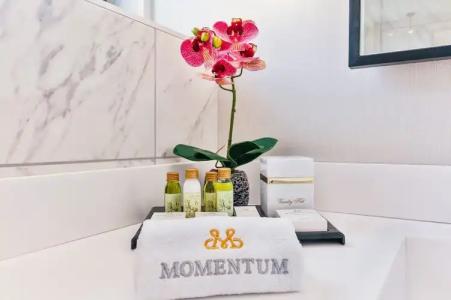 Boutique Momentum by Aycon - 202