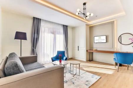 Boutique Momentum by Aycon - 194