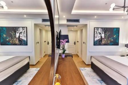 Boutique Momentum by Aycon - 149