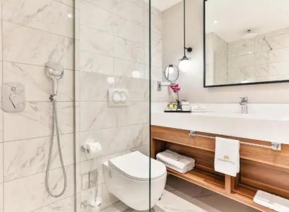 Boutique Momentum by Aycon - 107