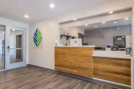 WoodSpring Suites Doral Miami Airport - 12