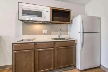 WoodSpring Suites Doral Miami Airport - 27