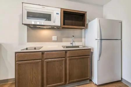 WoodSpring Suites Doral Miami Airport - 15