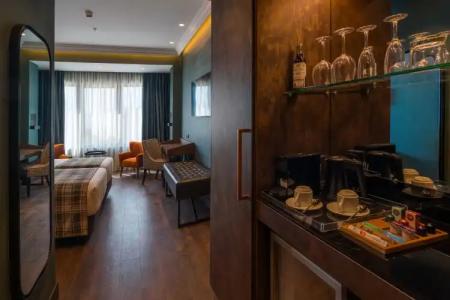 Catalonia Donosti - 13