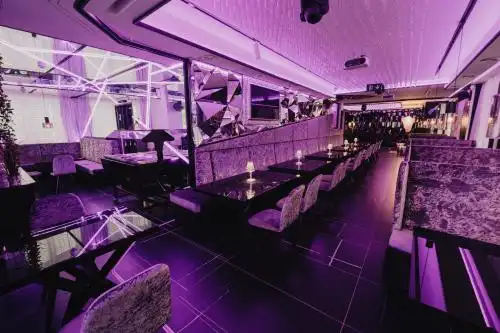 The Place Boutique & Design - 18