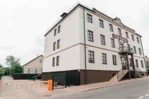 Belastok Hotel, Nes'vezh