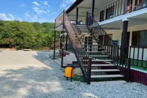 Priboy Recreation Center, Shirokaya Balka