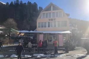 "UYuT" Guest house, Dombay