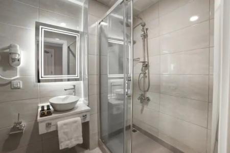 Great Fortune Design & Spa - 108