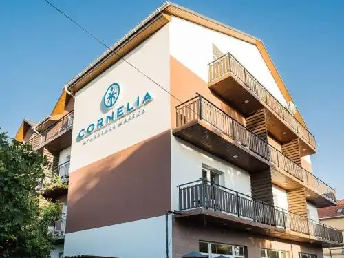 Cornelia - 25