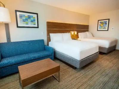 Holiday Inn Express & Suites LAS VEGAS - E TROPICANA by IHG - 31