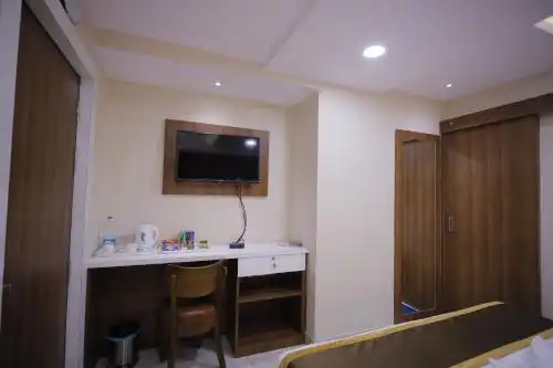 The Avenue Ballygunge - 19