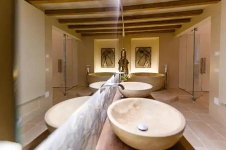 Pollicastro Boutique - 72