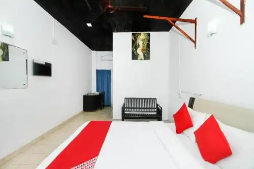 OYO 333 Ceylonica Beach - 15