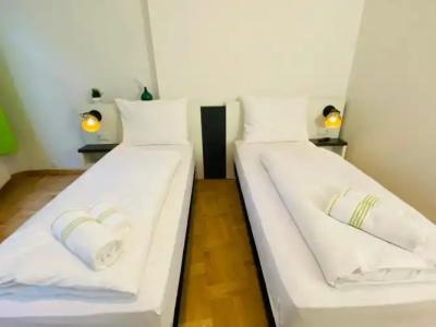 bestprice Aachen Hauptbahnhof - 21