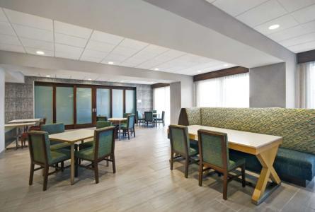 Hampton Inn by Hilton Las Vegas Strip South - 31