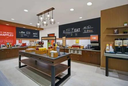 Hampton Inn by Hilton Las Vegas Strip South - 10