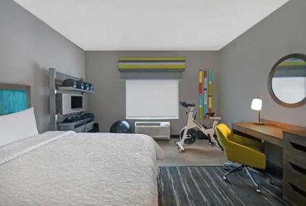 Hampton Inn by Hilton Las Vegas Strip South - 40