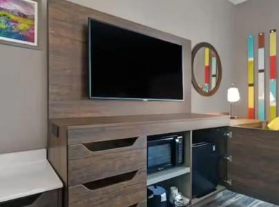 Hampton Inn by Hilton Las Vegas Strip South - 38