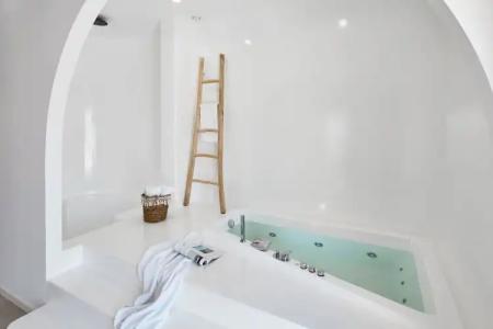 Arco Solium Suites - 102