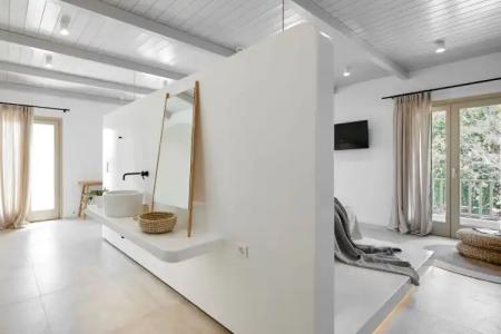 Arco Solium Suites - 105