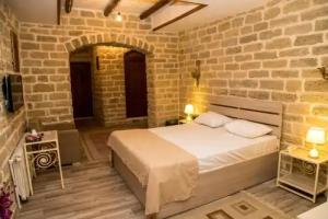 Old Cast Hotel, Baku