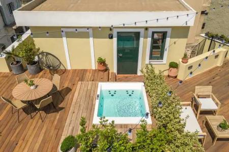 Moon And Stars Athens - 16