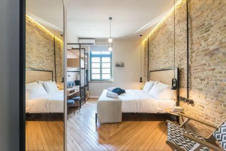 Moon And Stars Athens - 29