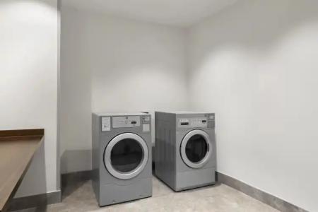 GLo Best Western Nashville - 3