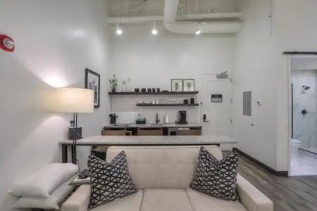 Studio 154 Luxury - 120