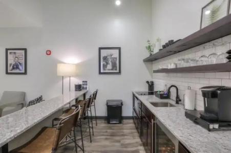 Studio 154 Luxury - 124