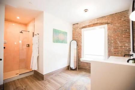 The Russell Nashville - 37