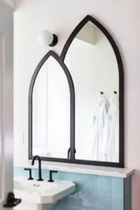 The Russell Nashville - 102