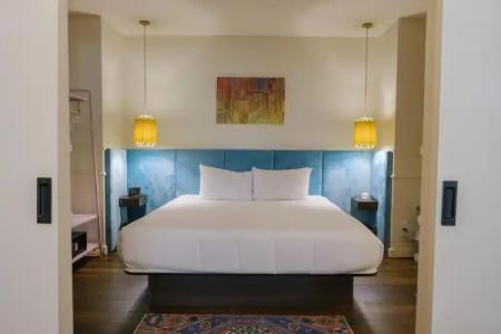 The Russell Nashville - 144