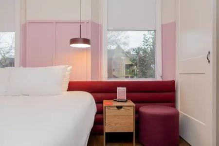 The Russell Nashville - 110