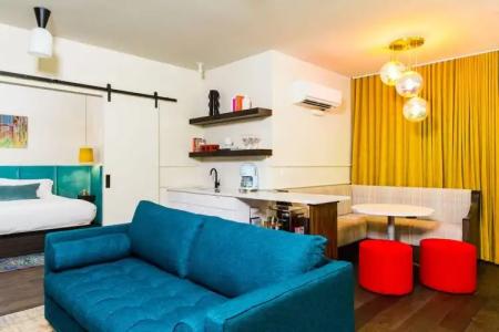 The Russell Nashville - 77