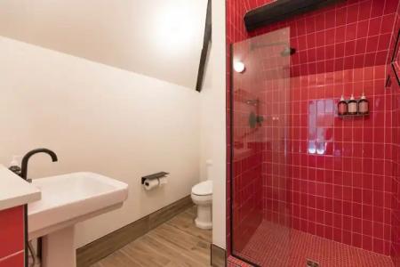 The Russell Nashville - 92