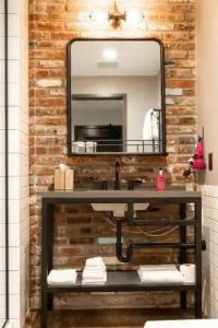 Moxy Nashville Downtown - 10