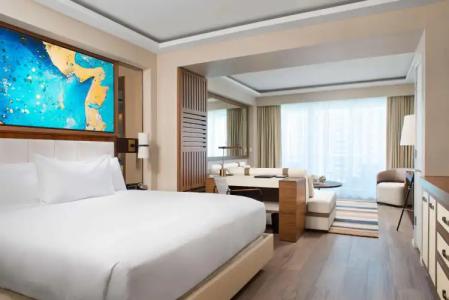 Conrad Fort Lauderdale Beach - 4