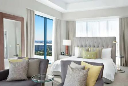 Conrad Fort Lauderdale Beach - 3