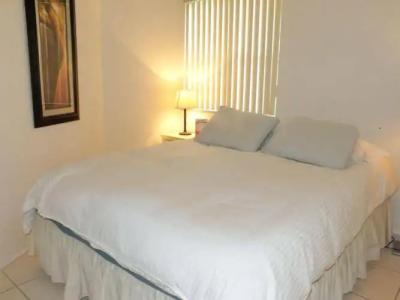 Holiday Isle Yacht Club - 6