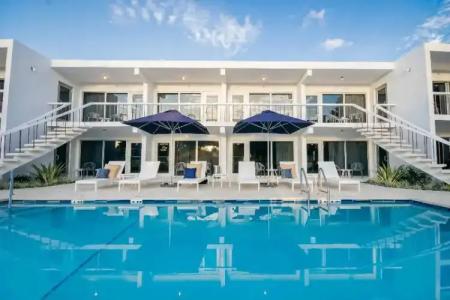 The Elmar Boutique - 6