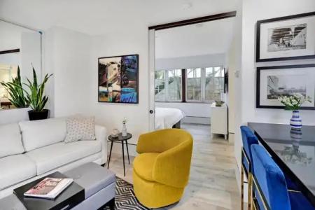 Ocean Treasure Beachside Suites - 16