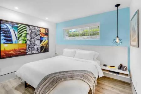 Ocean Treasure Beachside Suites - 48