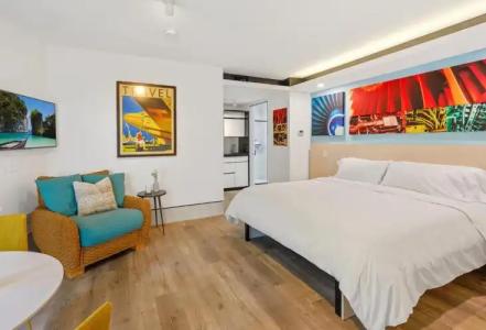 Ocean Treasure Beachside Suites - 21