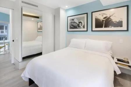 Ocean Treasure Beachside Suites - 56