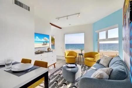 Ocean Treasure Beachside Suites - 14