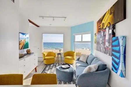 Ocean Treasure Beachside Suites - 27